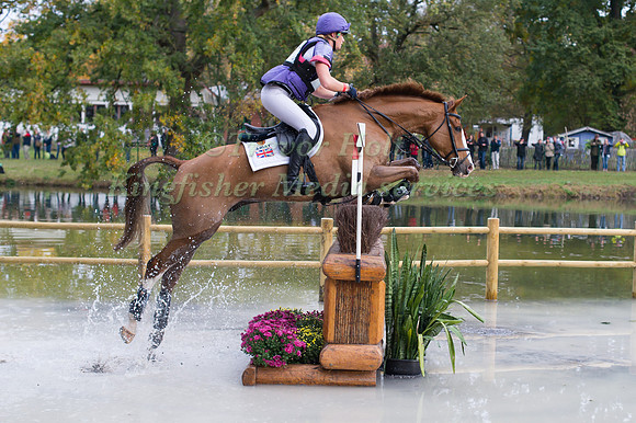 Emily King of Great Britain riding Dargun