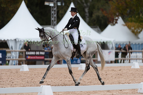 Jonelle Price of New Zealand riding Faerie Dianimo