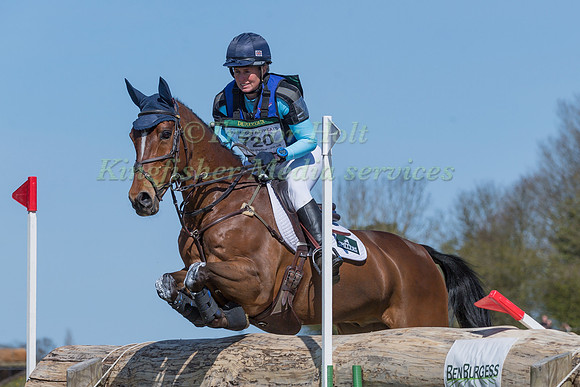 JODIE AMOS RIDING WISE CRACK