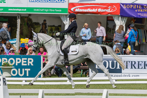 FLORA HARRIS (GBR) AND AMAZING VIII