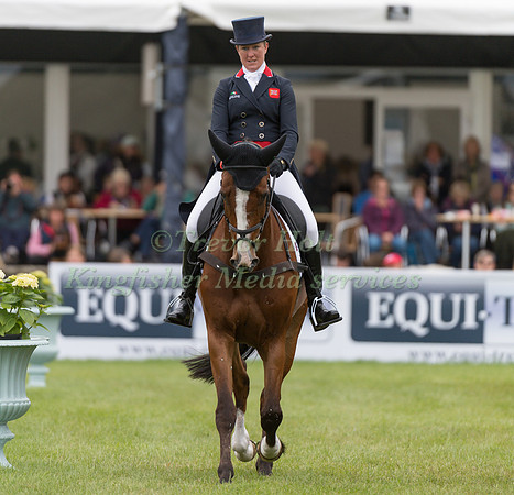 NICOLA WILSON (GBR) AND ONE TWO MANY