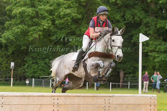 KATIE BLELOCH (GBR) AND CAVALIER MICKY FINN