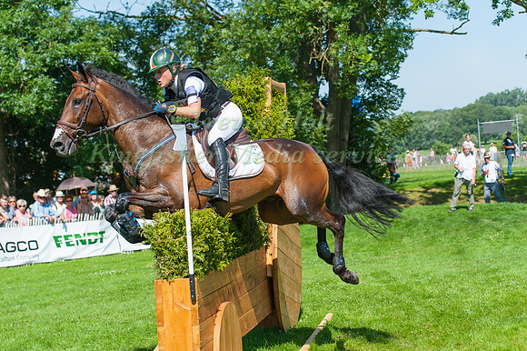 Camilla Speirs riding Portersize Just a Jiff  cross country