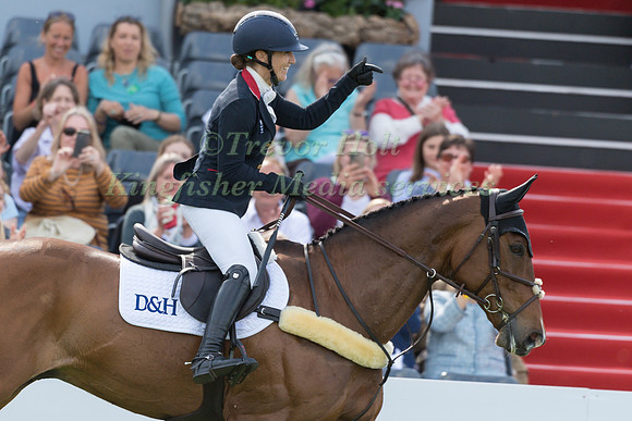 Laura Collett (GBR) and London 52