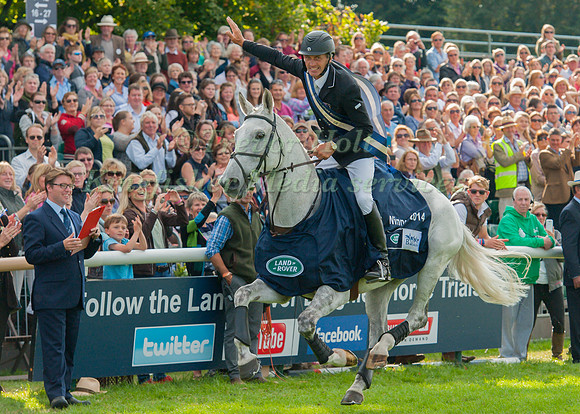 Andrew Nicholson Winner ofthe Burghley Horse Trials on his Lap of Honour