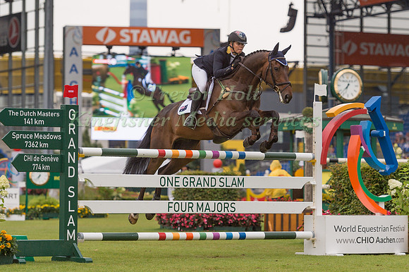 LOUISE SVENSSON JAHDE (SWE) AND UTAH SUN