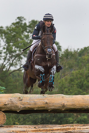 ALEXANDER BRAGG AND SHANNONDALE ARISTO