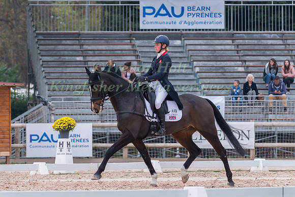 IZZY TAYLOR (GBR) AND BE TOUCHABLE