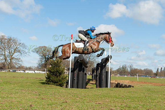 Meghan  Healy (IRL) riding Lui D