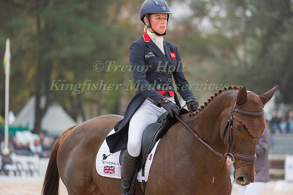 IZZY TAYLOR (GBR) AND FROG ROCK