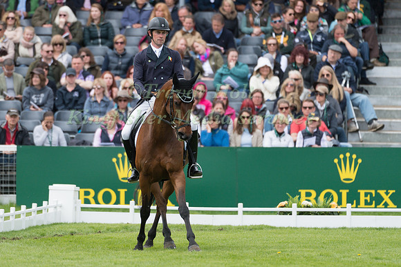 JOSEPH MURPHY (IRL) RIDING  SPORTSFIELD OTHELLO