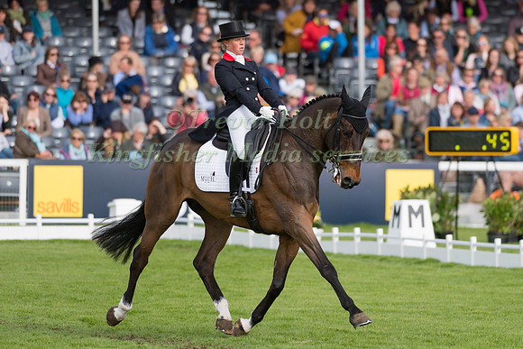 ROSALIND CANTER  (GBR) RIDING  ALLSTAR B