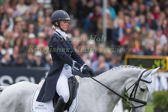 DANI EVANS (GBR) RIDING  SMART TIME