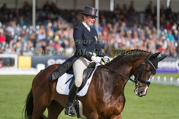 FLORA HARRIS  (GBR) RIDING  BAYANO