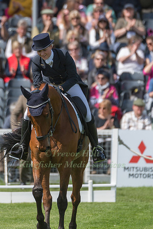 ALICIA HAWKER  (GBR) RIDING  CHARLES RR
