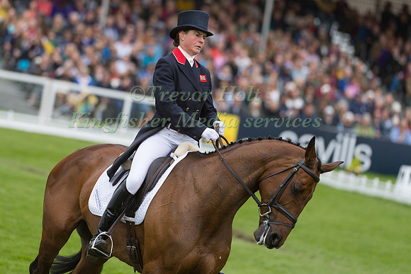 PIGGY FRENCH  (GBR) RIDING  VANIR KAMIRA