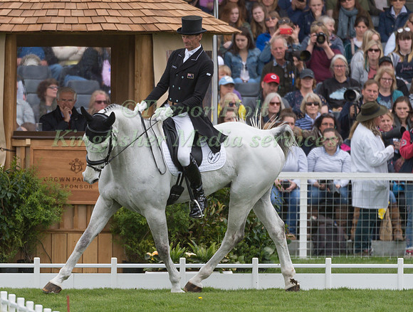 MARK TODD (NZL) RIDING  KILTUBRID RHAPSODY
