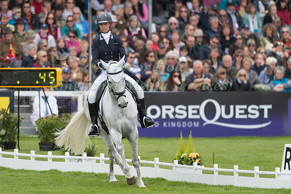 DANI EVANS (GBR) RIDING  SMART TIME