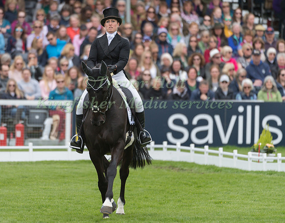 NANA DALTON (GBR) RIDING  ABSOLUT OPPOSITION