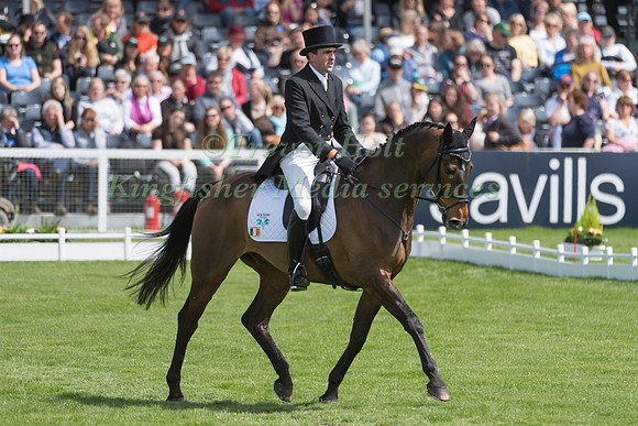ALAN NOLAN (IRL) RIDING  BRONZE FLIGHT