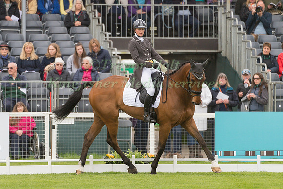 GEORGIE STRANG  (GBR) RIDING  COOLEY EARL