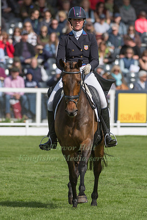 LAUREN KIEFFER (USA) RIDING  VERONICA