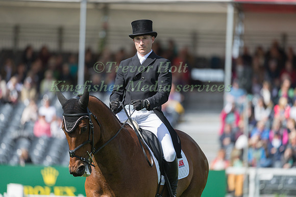 CIARAN GLYNN (IRL) RIDING  KILLOSSERY JUPITER RISING