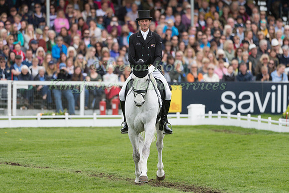 MARK TODD (NZL) RIDING  KILTUBRID RHAPSODY