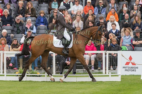 GEORGIE STRANG  (GBR) RIDING  COOLEY EARL