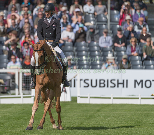 ANDREW NICHOLSON (NZL) RIDING  NEREO
