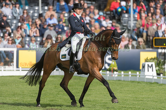 SARAH BULLIMORE  (GBR) RIDING  REVE DU ROUET