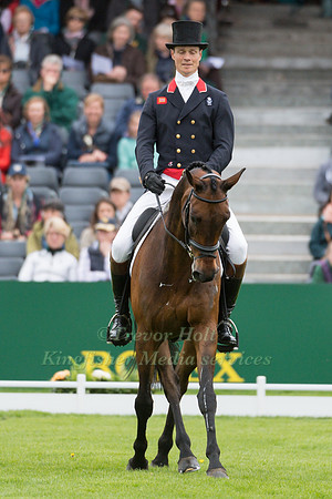 WILLIAM FOX-PITT (GBR) RIDING  FERNHILL PIMMS