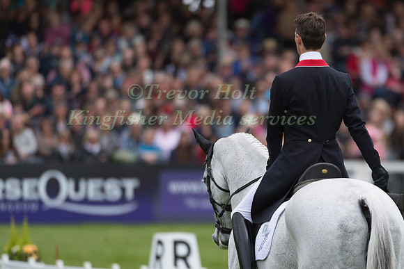 HARRY MEADE (GBR) RIDING  AWAY CRUISING