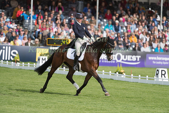 FLORA HARRIS  (GBR) RIDING  BAYANO