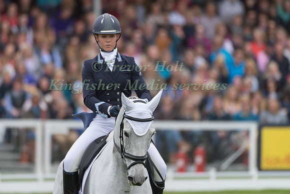 DANI EVANS (GBR) RIDING  SMART TIME