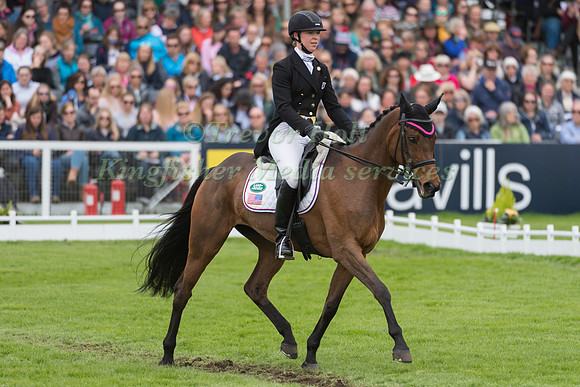 MADELINE BACKUS (USA) RIDING  P.S. ARIANNA