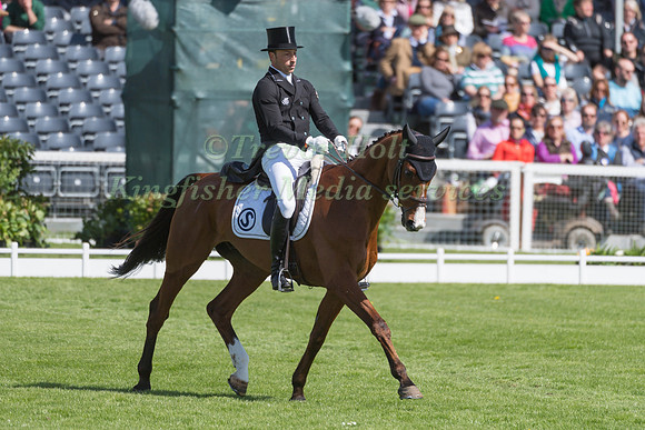 TIM PRICE (NZL) RIDING  RINGWOOD SKY BOY