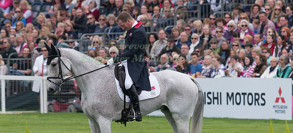 OLIVER TOWNEND (GBR) RIDING  BALLAGHMOR CLASS