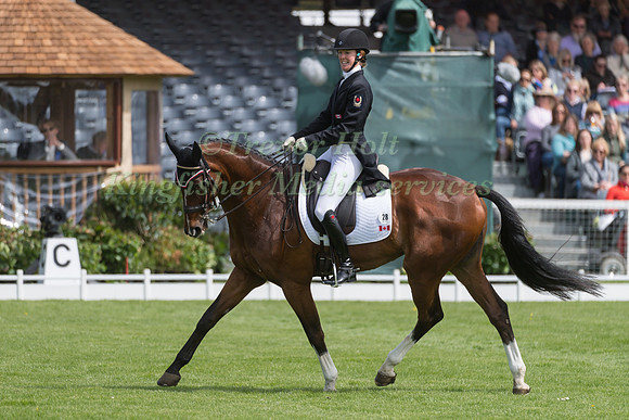 SELENA O'HANLON (CAN) RIDING  FOXWOOD HIGH