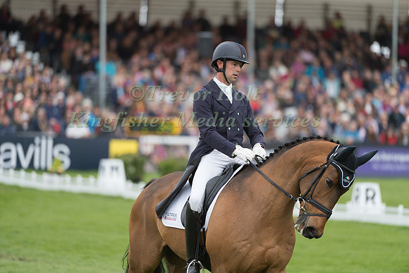 WILLIAM COLEMAN (USA) RIDING  OBOS O'REILLY