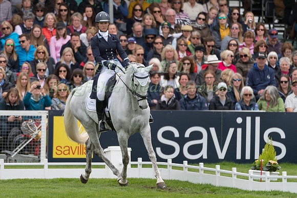 DANI EVANS (GBR) RIDING  SMART TIME
