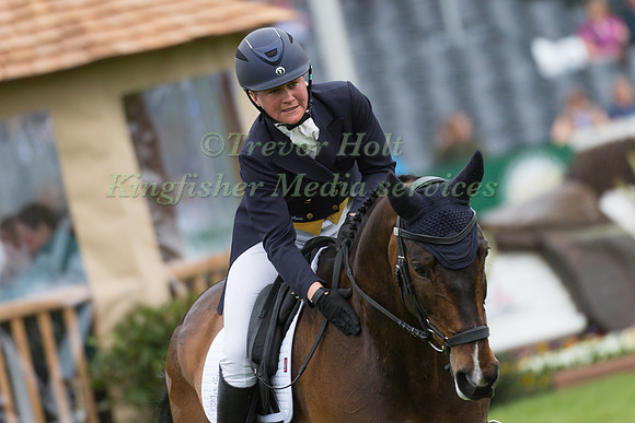 EMILIE CHANDLER (GBR) RIDING  COOPERS LAW