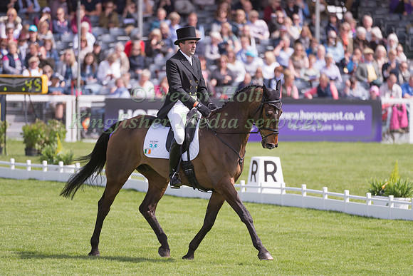 ALAN NOLAN (IRL) RIDING  BRONZE FLIGHT