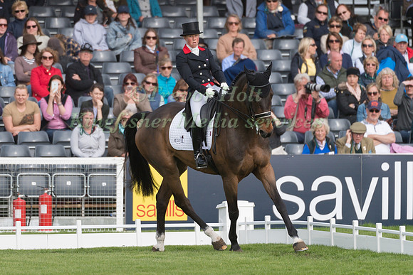 ROSALIND CANTER  (GBR) RIDING  ALLSTAR B