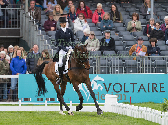LISSA GREEN  (AUS) RIDING  HOLLYFIELD
