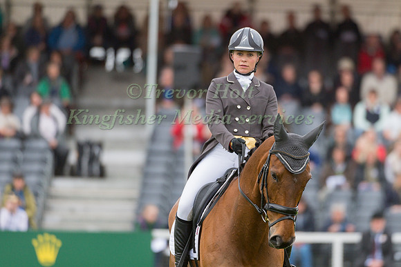 GEORGIE STRANG  (GBR) RIDING  COOLEY EARL