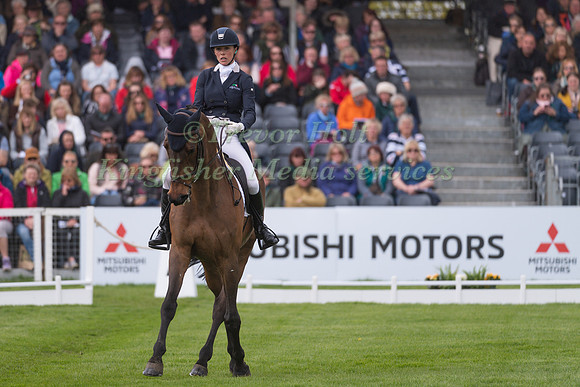 DEE HANKEY  (GBR) RIDING  CHEQUERS PLAYBOY