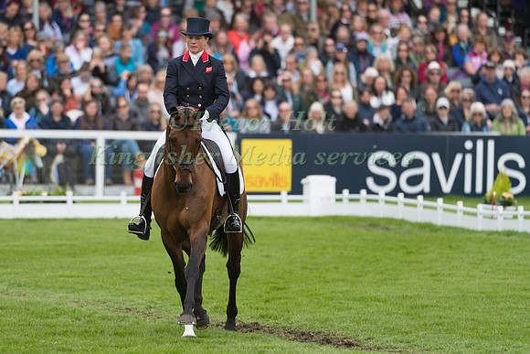 PIGGY FRENCH  (GBR) RIDING  VANIR KAMIRA