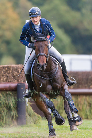 KATHRYN ROBINSON RIDING BROOKPARK MOMENTUM