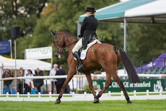 Emily Lochore (GBR) and  Hexmaleys Hayday